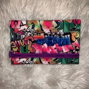 Ipsy makeup clutch